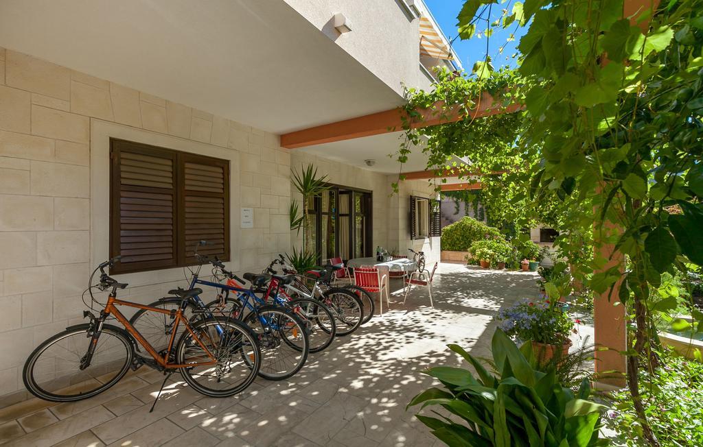 Apartments And Rooms Dobrila Jelsa  Luaran gambar