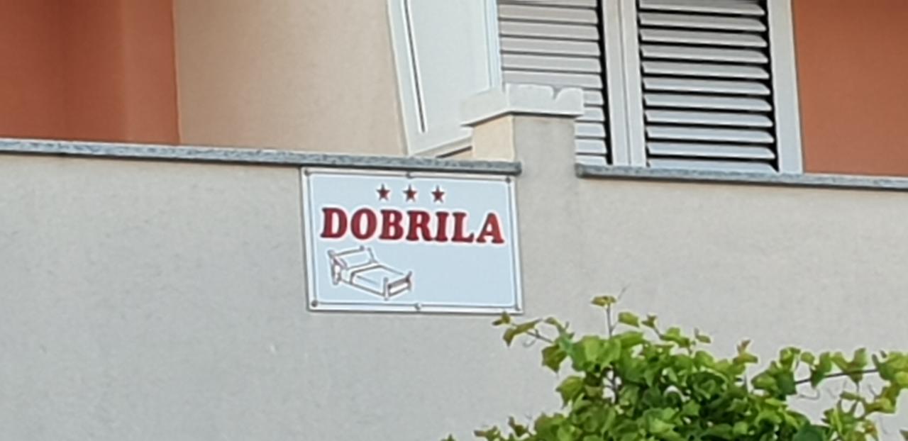Apartments And Rooms Dobrila Jelsa  Luaran gambar