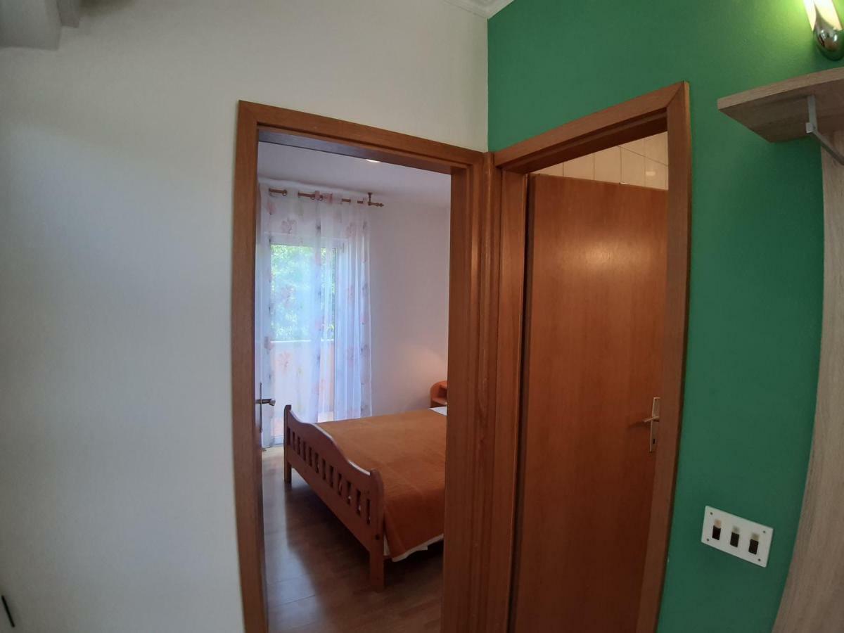 Apartments And Rooms Dobrila Jelsa  Luaran gambar