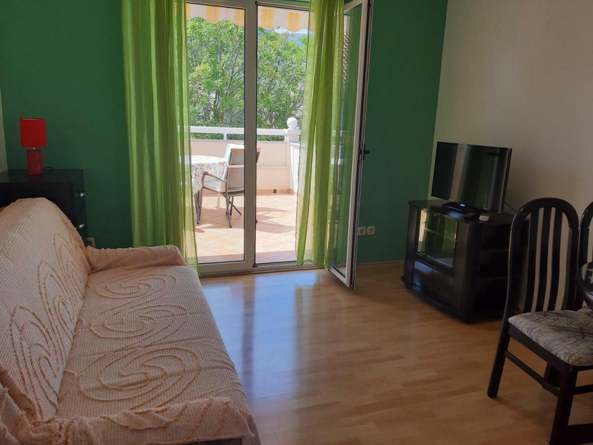 Apartments And Rooms Dobrila Jelsa  Luaran gambar